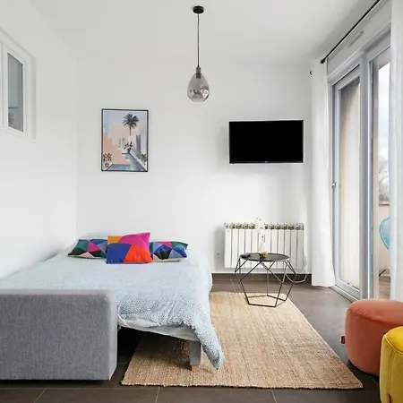 Lyon Cite-la Passerelle Avec Balcon-caluire Appartement Caluire-et-Cuire