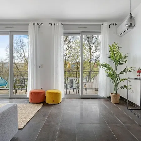 Apartment Lyon Cite-la Passerelle Avec Balcon-caluire